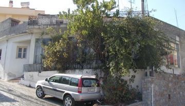 ΚCHTΗ960 - 270m² οld stone house in the village of Kalo Chorio