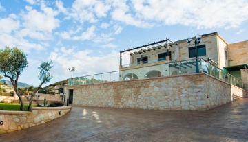 CHΚV003 - 330m² luxury villa located in Kera, Chania